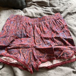 Flowy patterned shorts